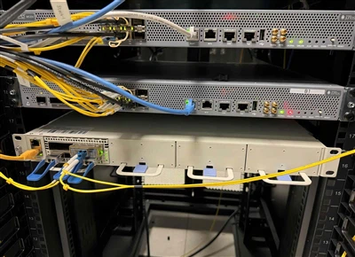 Hong Kong Server Room 400G Interconnection
